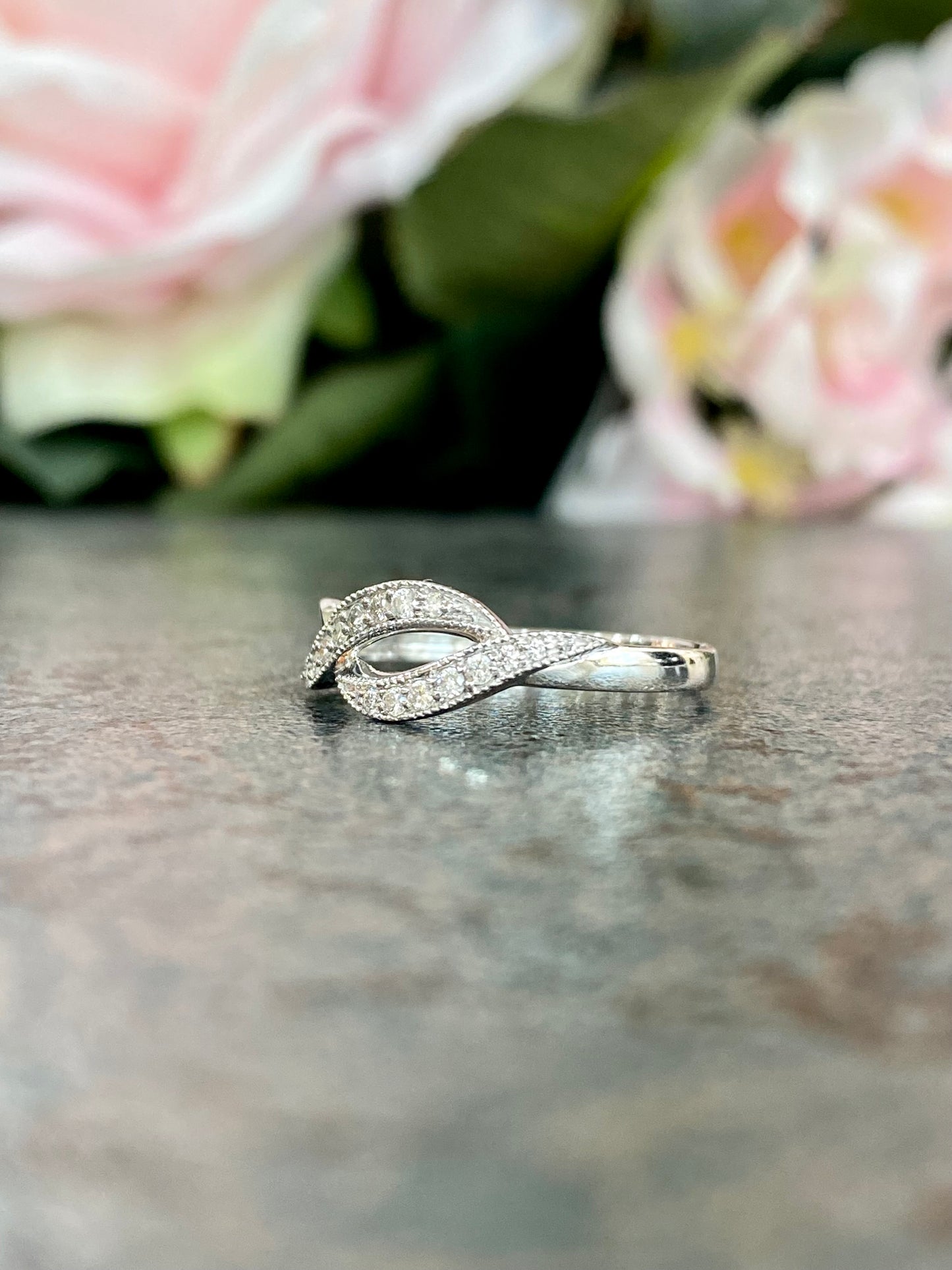 10KT .13ct Ladies Diamond Infinity Ring