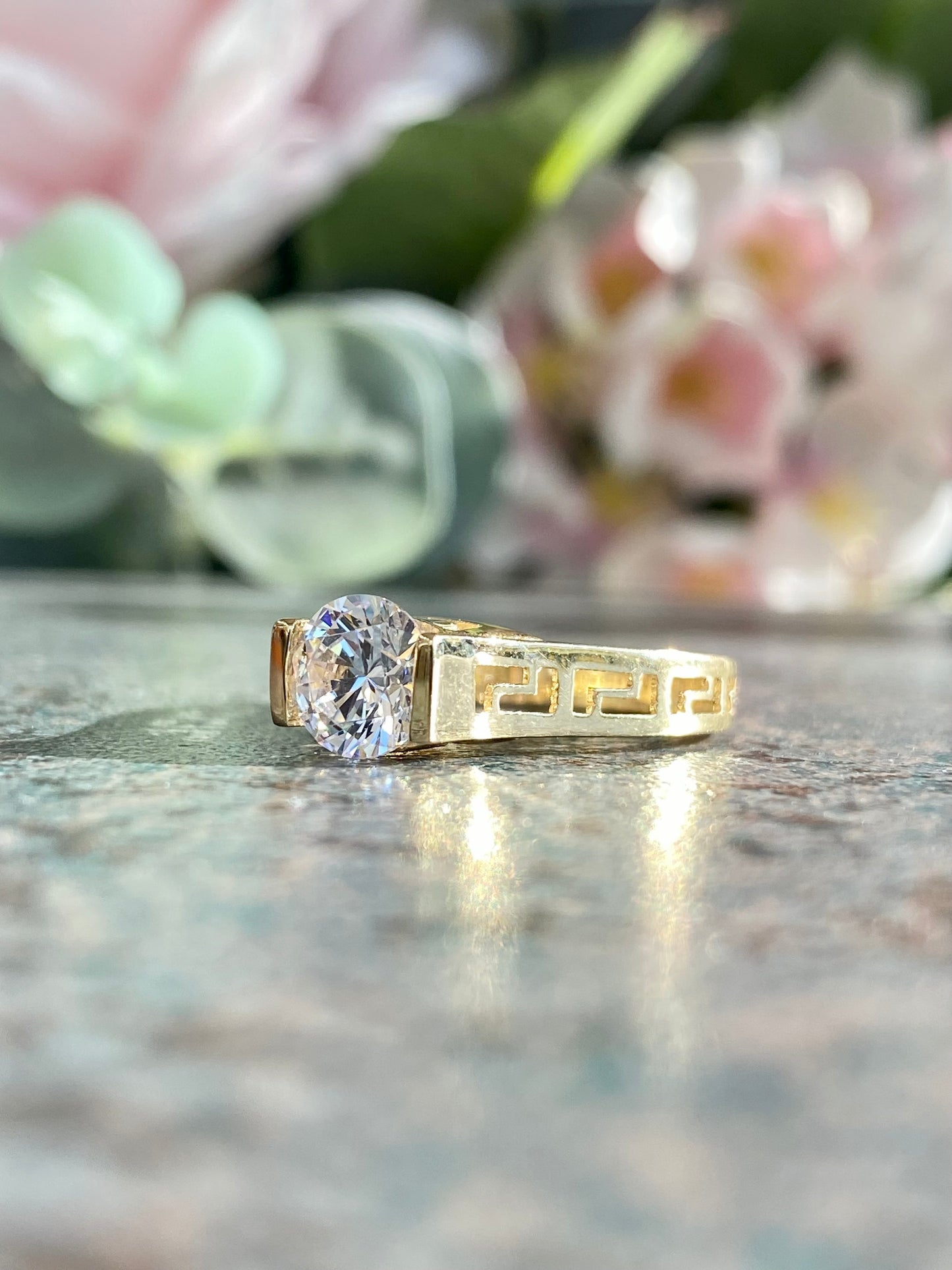 10KT Ladies Gold and CZ Ring