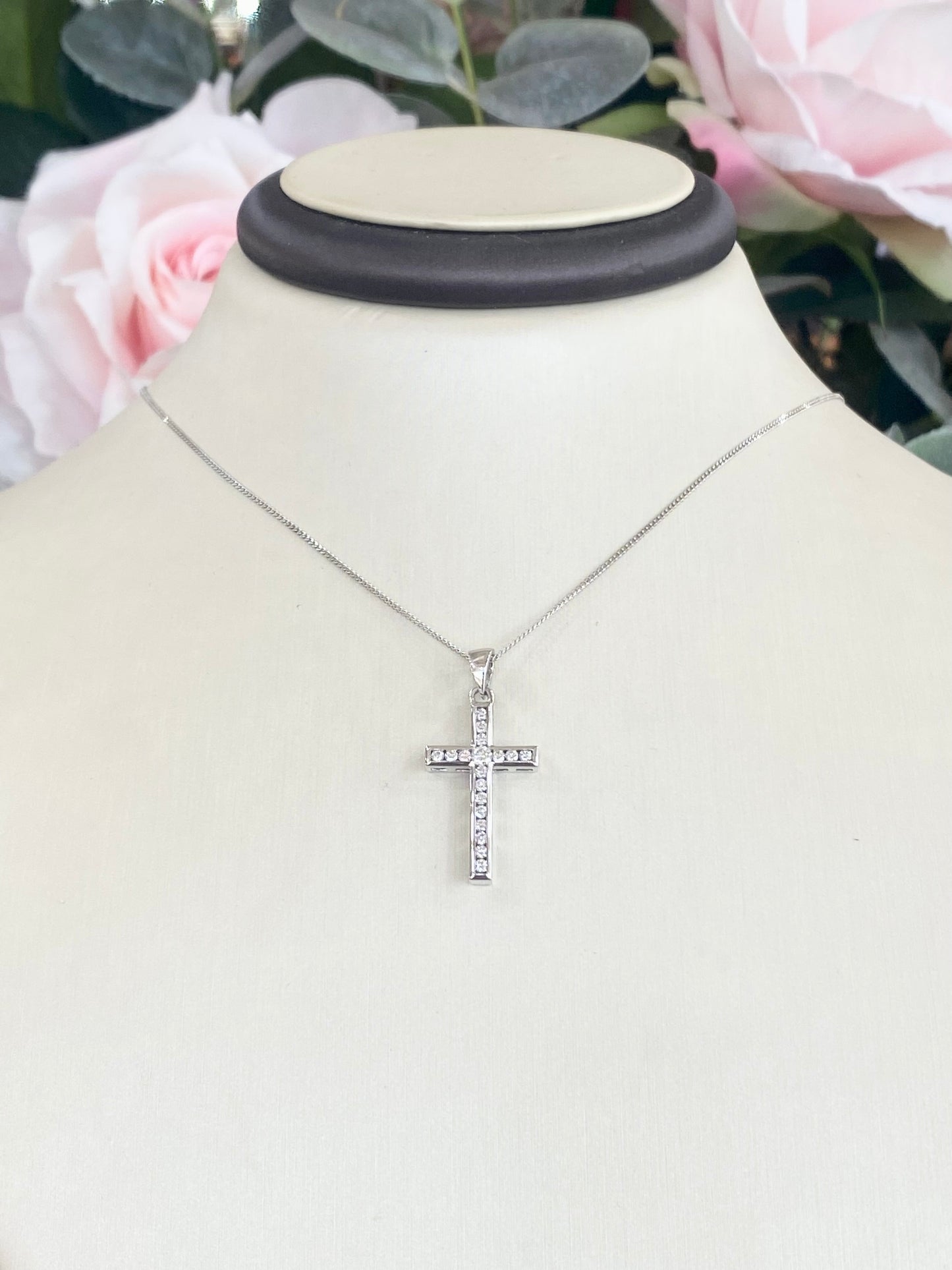 10KT White Gold .25ct Diamond Pendant