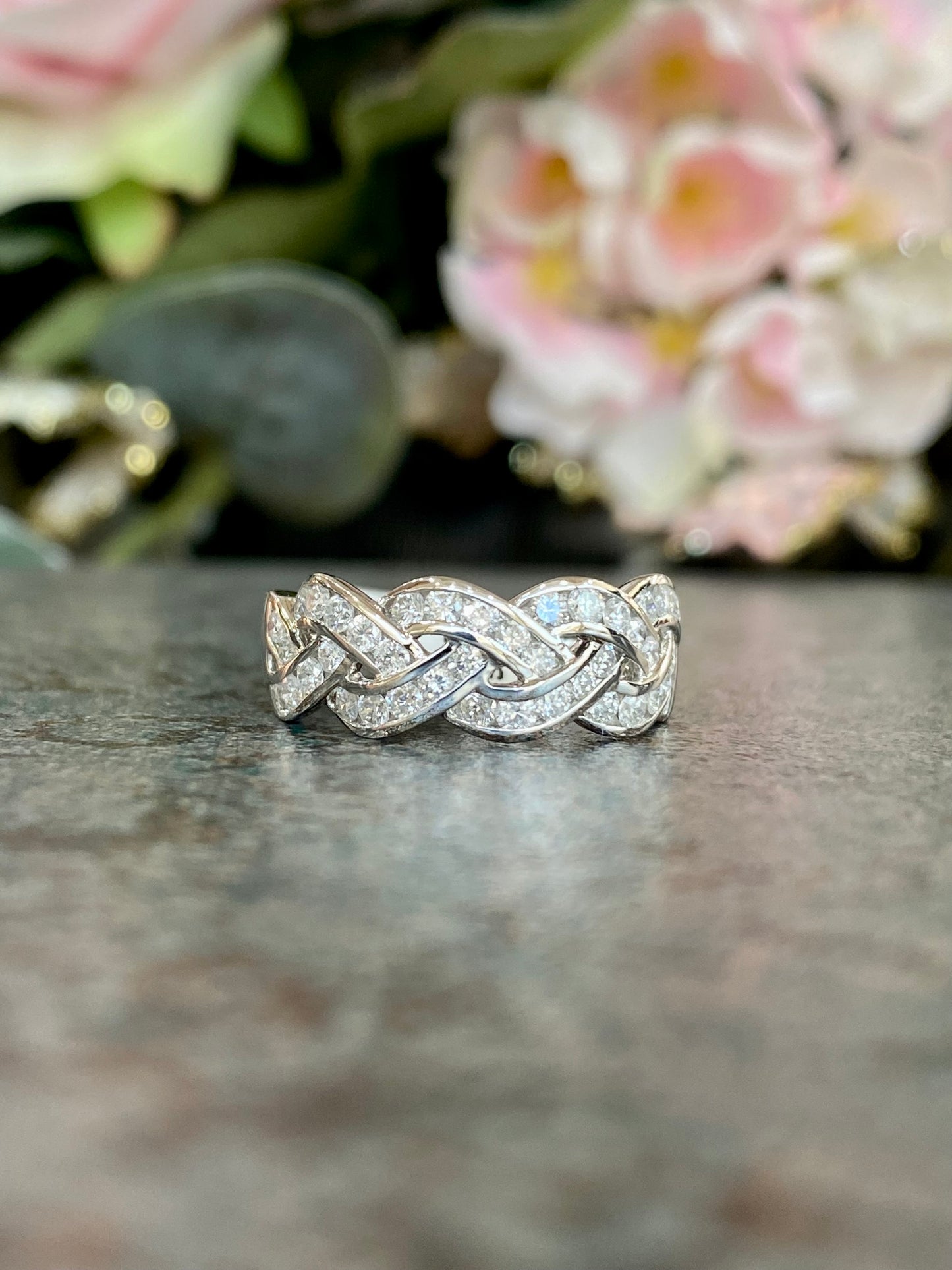 14KT 1.00ct Ladies Diamond Ring