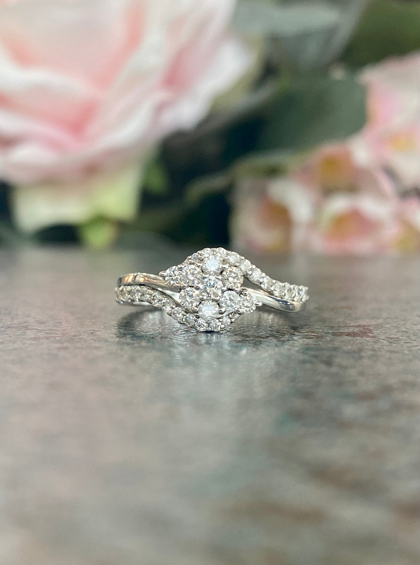 10KT .53ct Ladies Diamond Ring