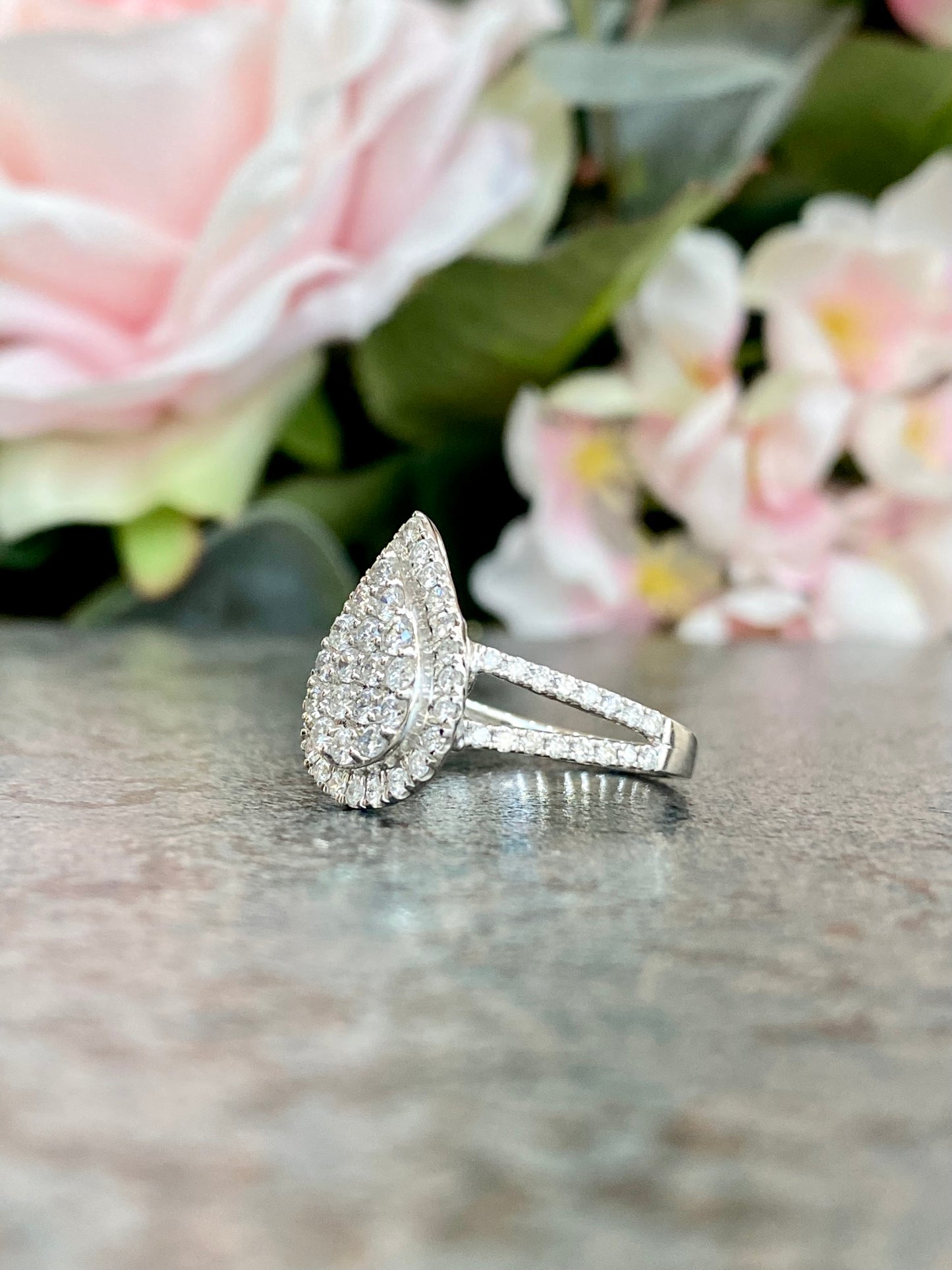 14KT White Gold 1.06TW Pear Engagement Ring