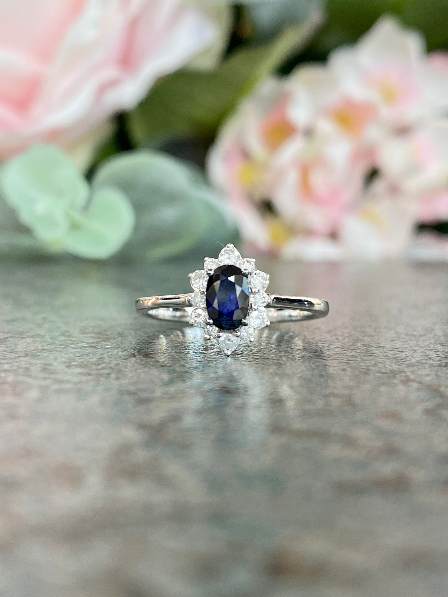 14KT .20ct Diamond and Blue Sapphire Gemstone Ring