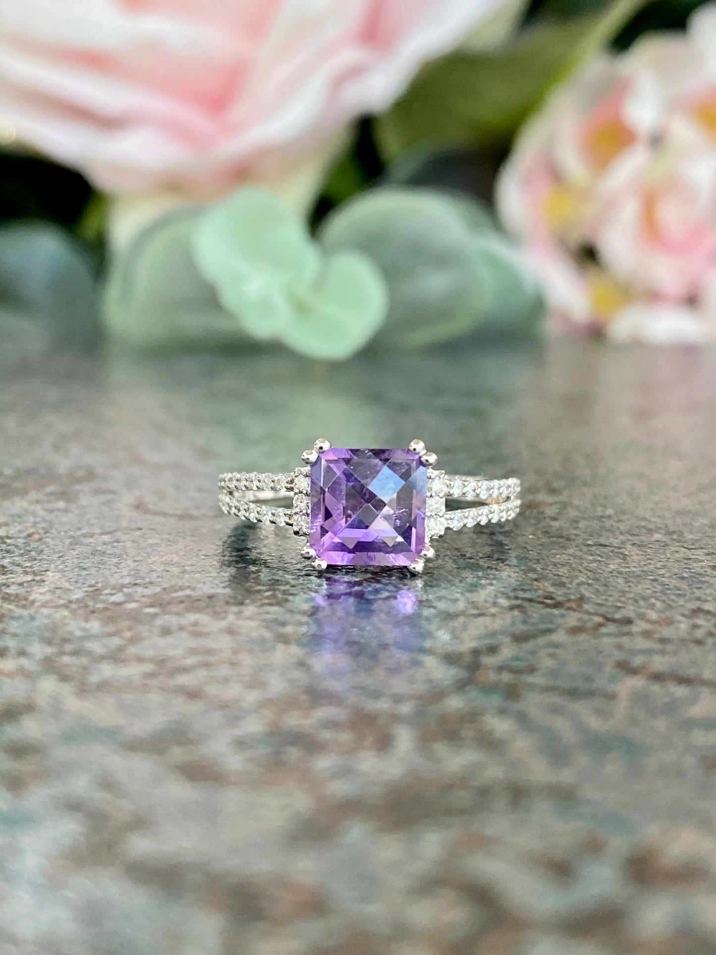 10KT .23ct Diamond and Amethyst Gemstone Ring