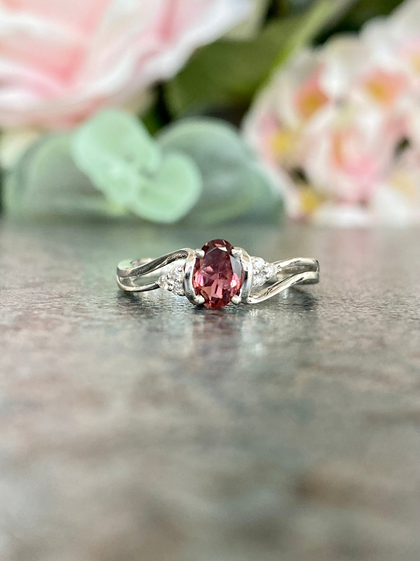 10KT .05ct Diamond and Garnet Gemstone Ring