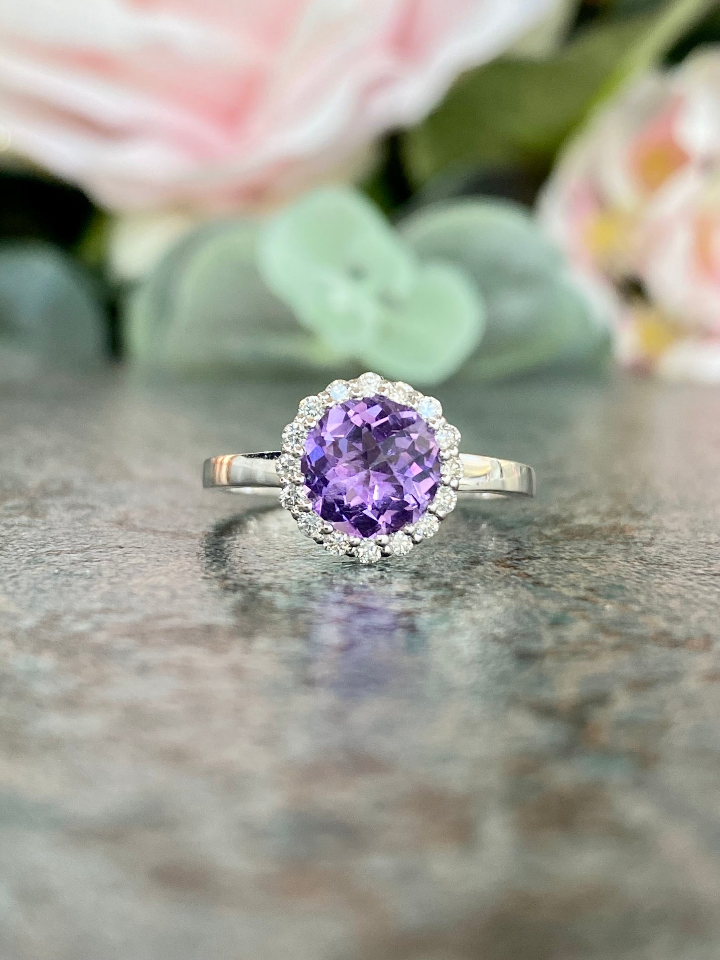 10KT .20ct Diamond and Amethyst Gemstone Ring