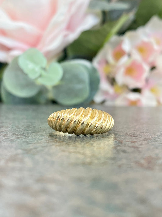 10KT Ladies Gold Ring