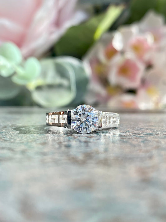 10KT Ladies Gold and CZ Ring