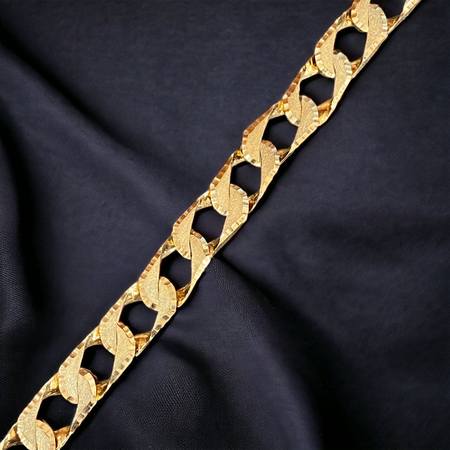 10KT Men's Diamond-Cut Bracelet