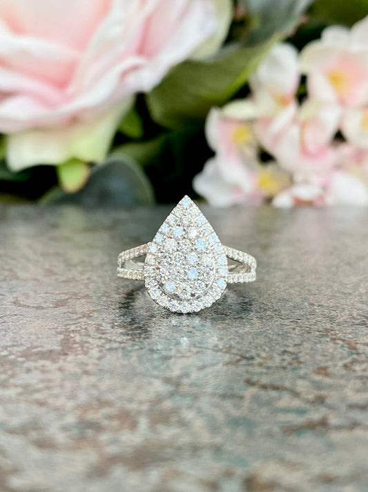 14KT White Gold 1.06TW Pear Engagement Ring