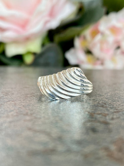 Silver Ladies Ring